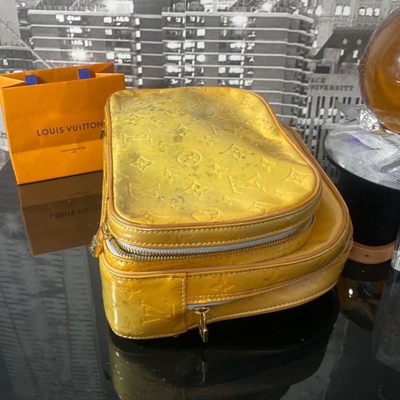 Authentic Louis Vuitton Vernis Backpack - Picture 15 of 17